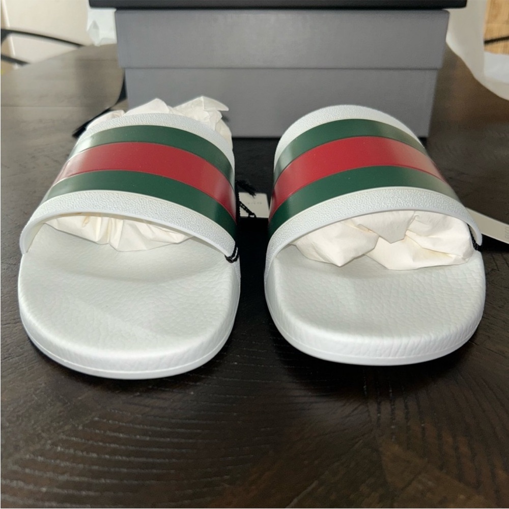 Gucci White Sandals with Red and Green Bands - Picture 2 of 10